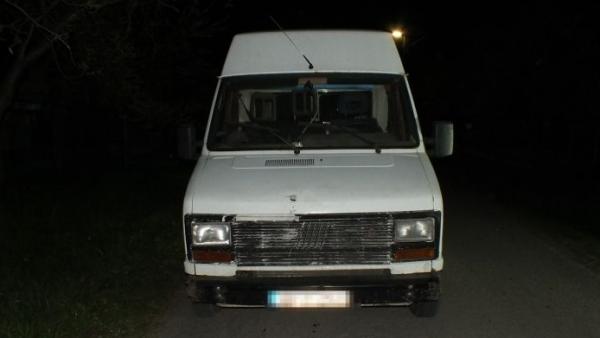 Ezt az autót vitte el engedély nélkül a gyulai fiatal. Fotó: police.hu