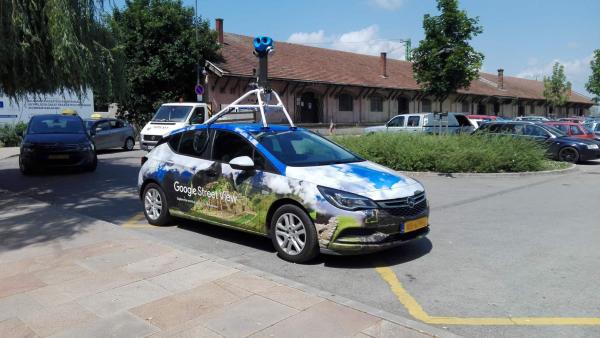 Korábban ilyen autóval térképezték fel Békéscsabát (fotó: behir.hu)