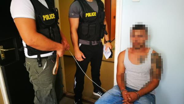 A négytagú banda egyik tagja. Fotó: police.hu