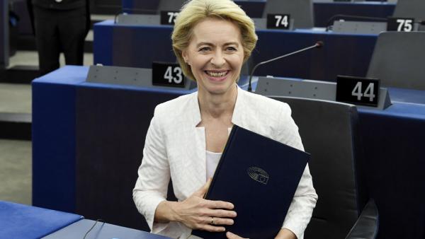 Az Európai Bizottság elnökének megválasztott Ursula von der Leyen német kereszténydemokrata politikus az Európai Parlament (EP) plenáris ülésén Strasbourgban 2019. július 16-ánFORRÁS: MTI/KOSZTICSÁK SZILÁRD