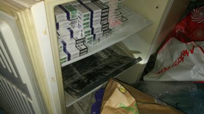 Mintegy 700 doboz, zárjegy nélküli cigarettát találtak a NAV Békés megyei revizorai. Fotó: NAV