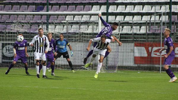 Egy éve, szeptember 30-án a Kórház utcai stadionban mérkőzött meg a két együttes. Idén szeptember 1-én is nagy párharc várható a pályán. Fotó: Békéscsaba 1912 Előre