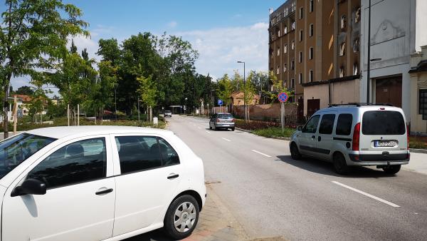 Megindult a forgalom a Gőzmalom téren (Fotó: Papp Ádám)