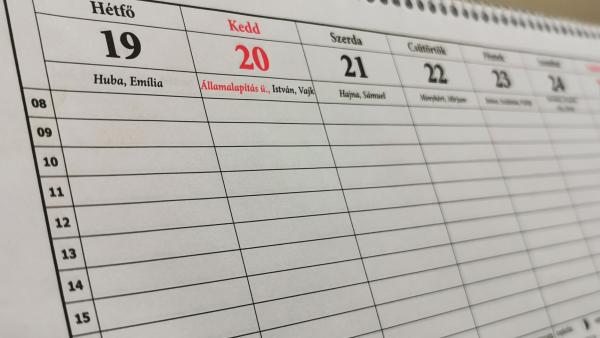 Az augusztus 19-ei munkanapot augusztus 10-én kell ledolgoznunk