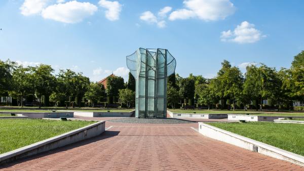 Orosháza város a Díszkertészek díját kapta meg a korszerű fajtahasználatért, az igényes, szakszerű parkfenntartásért