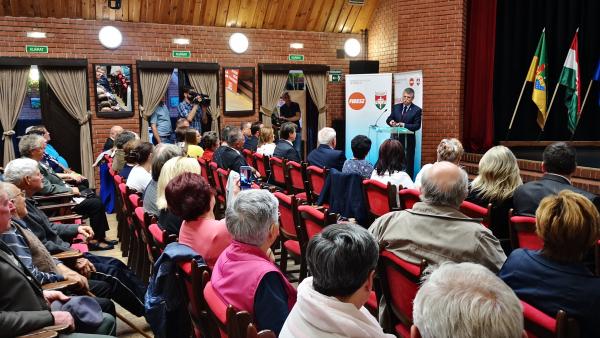 Kövér László, a magyar országgyűlés elnöke Vésztőn vett részt lakossági fórumon. Fotó: Papp Ádám