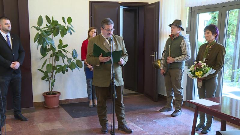 Kiállítás a kormányhivatalban: Valaczkai Erzsébet képein megelevenedik