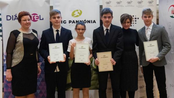 Az Andrássy gimnázium különdíjas csapata