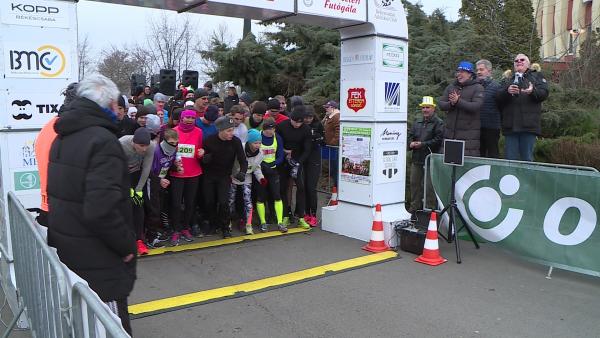 Több százan indultak el a 32. Szilveszteri Futógálán! Fotó: Kugyelka Attila