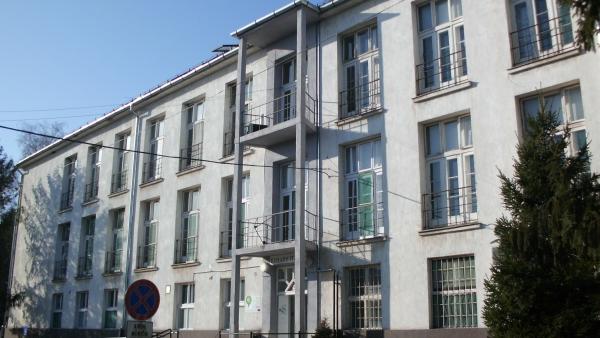 A 85 éve avatott sebészeti pavilon mai látképe