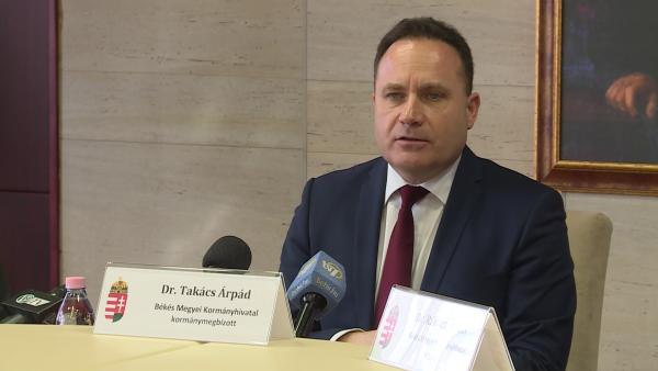 Takács Árpád kormánymegbízott