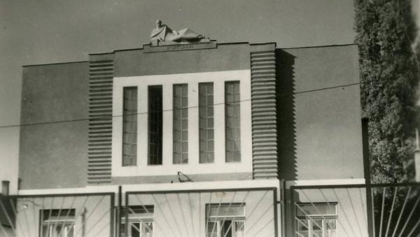 A képen a Zsidó Aggok Háza látható a Csaba utcában (Forrás: Munkácsy Mihály Múzeum)