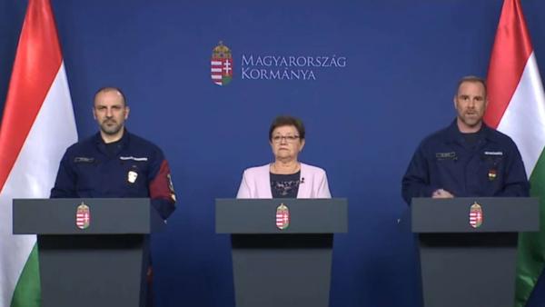 Az operatív törzs sajtótájékoztatója 2020.04.15.-én. Forrás: kormany.hu