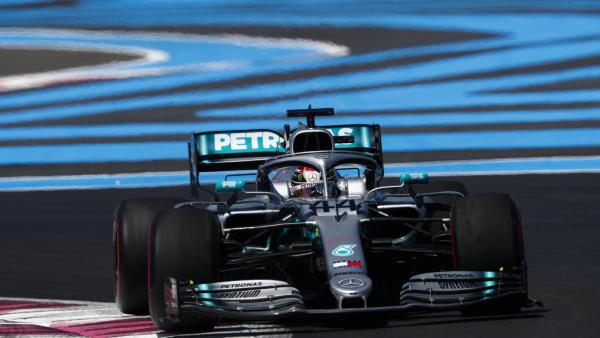 Lewis Hamilton a Mercedes volánja mögött a 2019-es Francia Nagydíjon – (Fotó: Mercedes Media Database)
