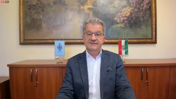 Szarvas Péter polgármester