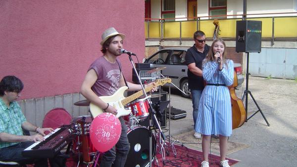 Lackás és a Banda – a kalapban: Petri L. Lackás D dúrban teker