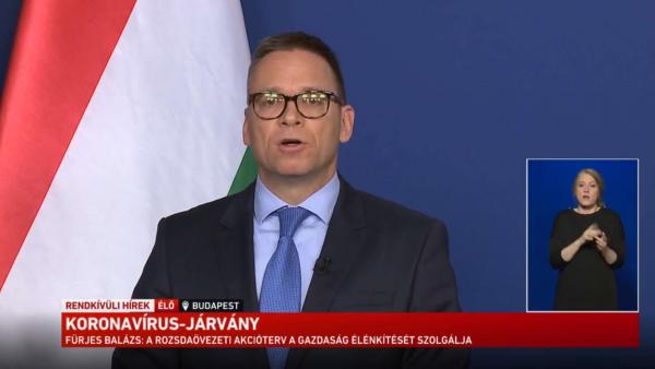 Fürjes Balázs államtitkár az operatív törzs szerdai sajtótájékoztatóján. Forrás: kormany.hu