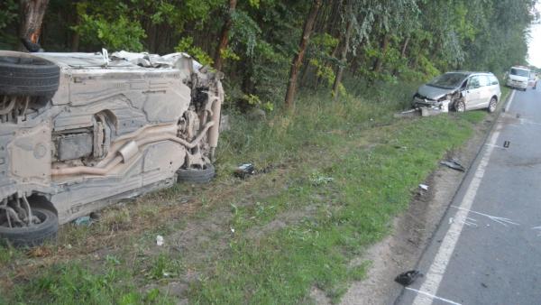 Békéscsaba külterületén három autó ütközött össze szombaton Fotó forrás: police.hu