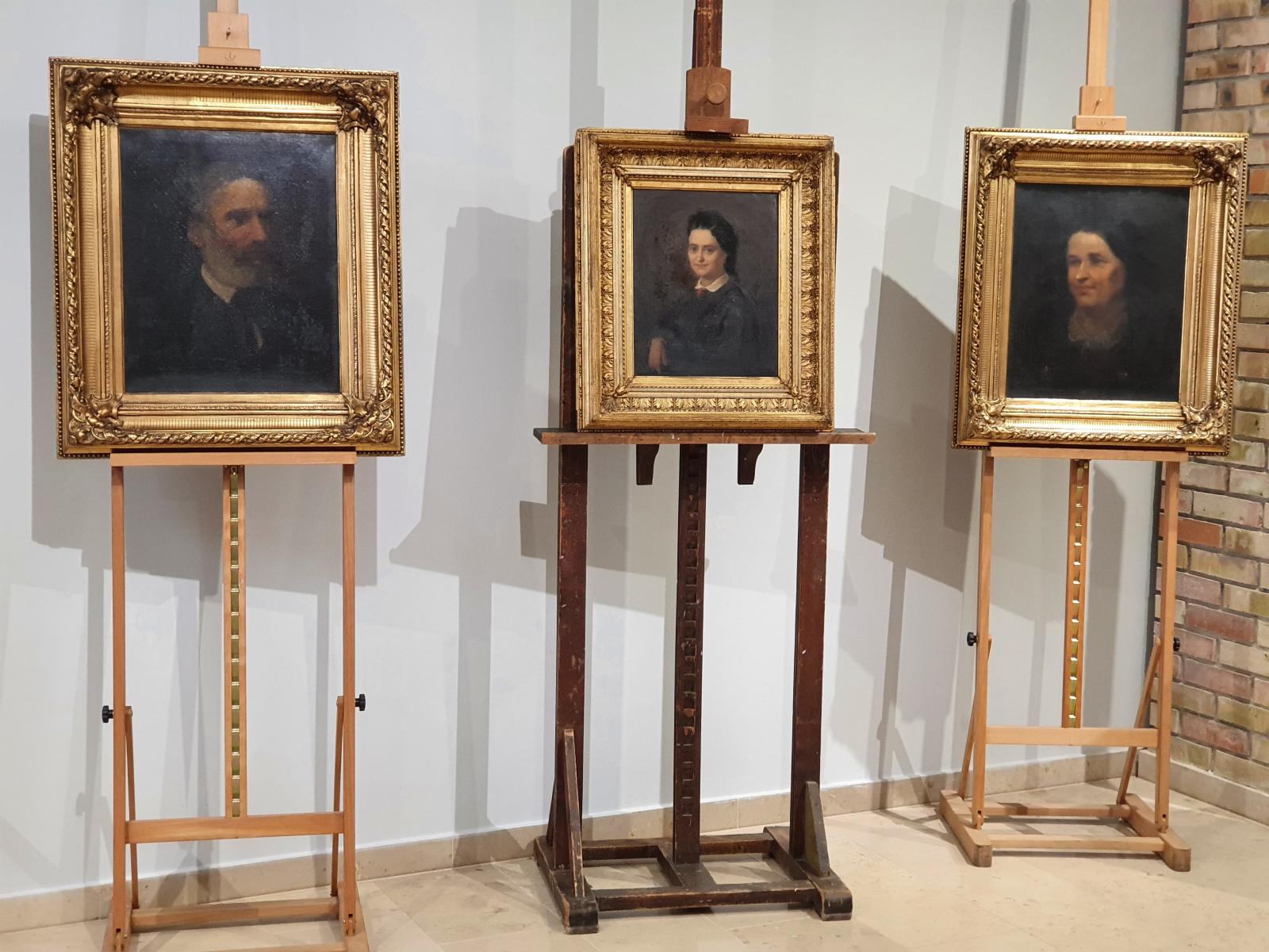 Három portréval bővül a Munkácsy Mihály Múzeumban nyíló új tárlat. Fotó: behir.hu/Kovács Dénes