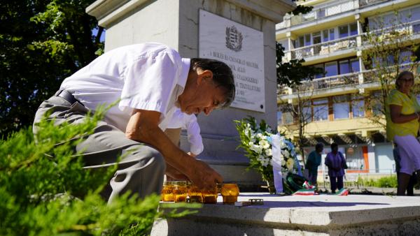 A 101-es gyalogezredre emlékeztek Békéscsabán. Fotó: behir.hu/Varga Diána