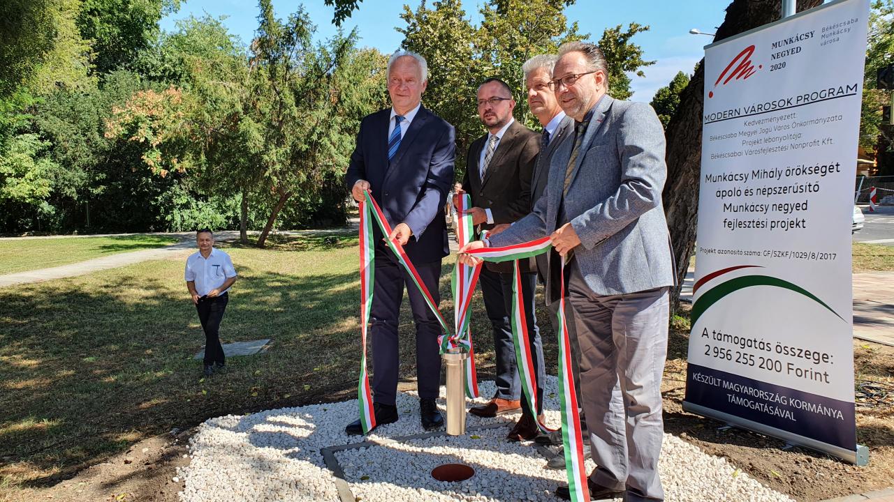 Letették a Munkácsy örökségét népszerűsítő Munkácsy-negyed alapkövét