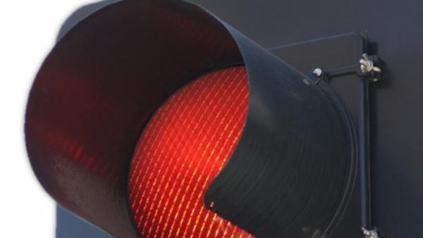 Piros lámpa. Fotó: police.hu