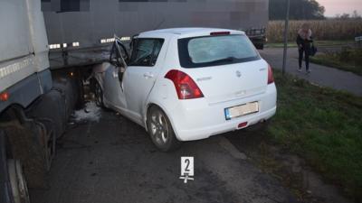 Mezőberényben teherautó és személyautó ütközött kedden hajnalban Fotó forrás: police.hu