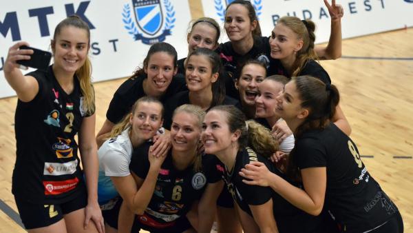 Ünneplés a győzelem után. (Fotó: Kuti István)