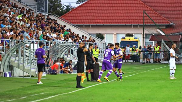 A nyár elején az új lelátó mindig megtelt – (Fotó: Milyó Pál)