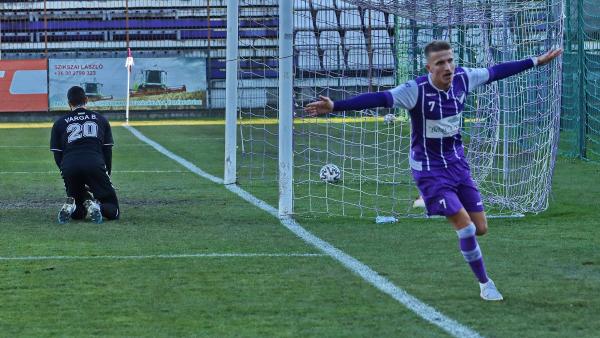 Gránicz gólja után a szegedi kapuban pihan a labda (Fotó: Milyó Pál)