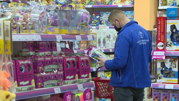 Nagy dilemma az ajándékvásárlás (Kép: Ujházi György/BMC)