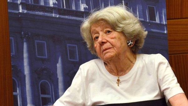 Bródy Vera. Fotó: Országos Széchenyi Könyvtár