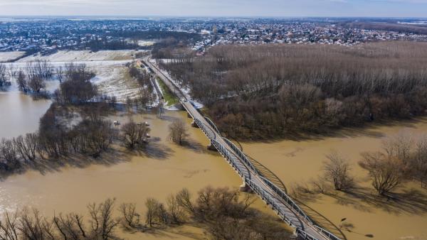 Hármas-Körös Gyomaendrődnél. Fotó: KÖVIZIG