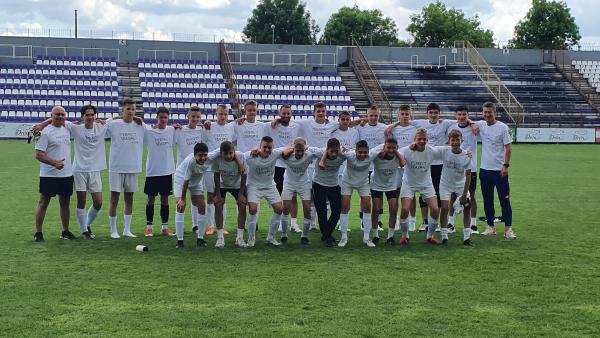 Az aranyérmes csapat (Fotó: behir.hu)