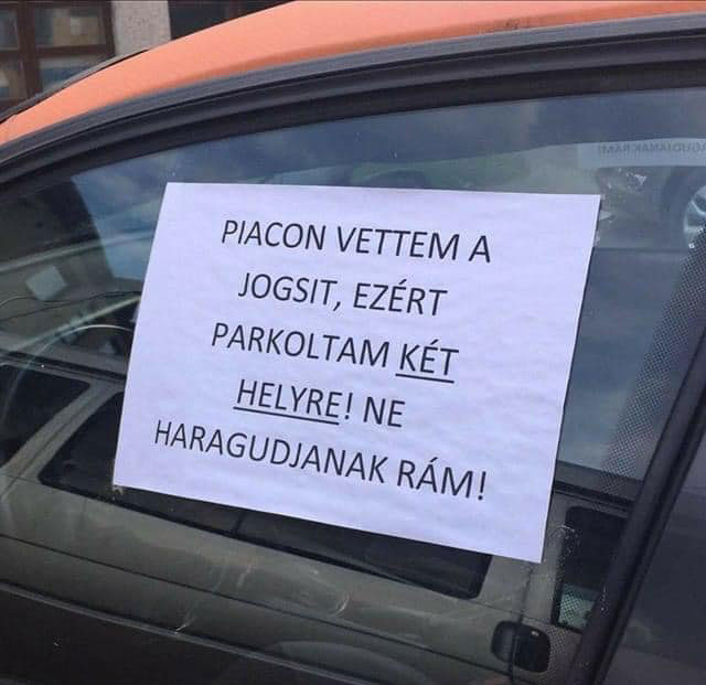 Vicces felirat egy autó oldalsó ablaküvegén – Forrás: Parasztparkoló Békéscsaba Fb-oldal