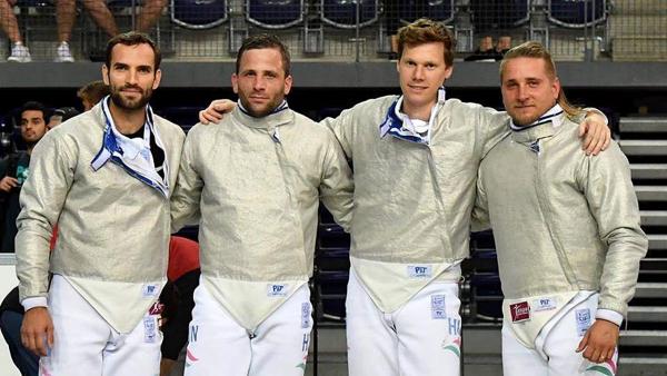 A bronzérmes magyar kardcsapat. (A kép forrása: MOB)