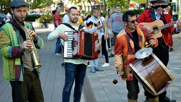 Kihirdették az újévadot a Napsugár bábszínház – Fotó: behir.hu/Such Tamás