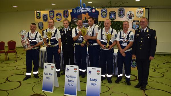 A helyszínelő verseny díjátadója. Fotó: police.hu