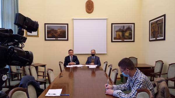 A Hajrá Békéscsaba Egyesület sajtótájékoztatója a Városháza Munkácsy termében