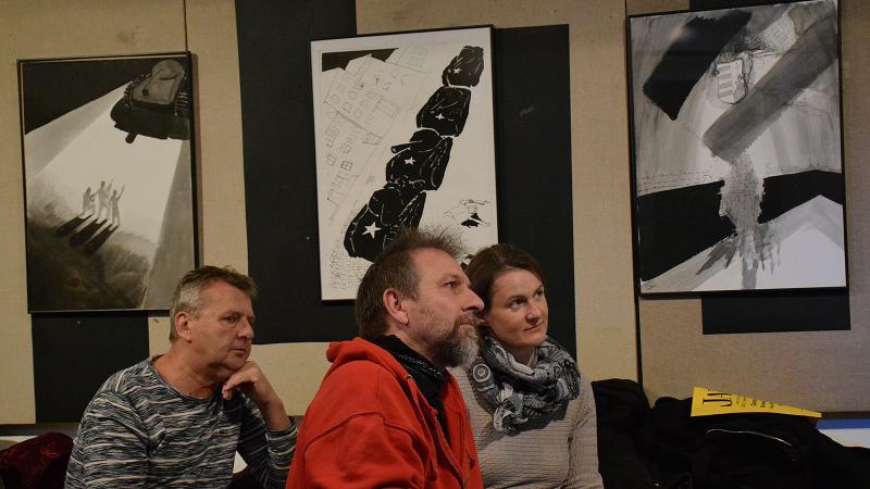 Nádas László ’56-os grafikái a Meseházban – Fotó: behir.hu/Such Tamás