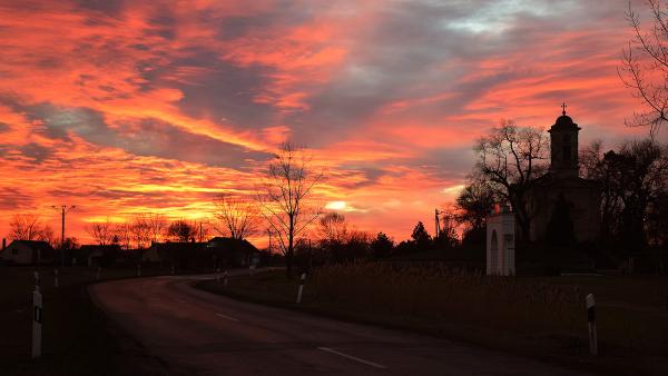 Naplemente Ókígyós határában – Fotó: behir.hu/Such Tamás