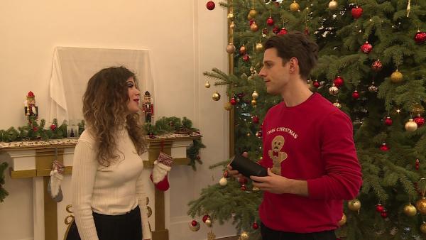 Karácsonyi készülődés_ Kiss Viktória_Szász Borisz