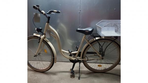 Lopott kerékpárt találtak a rendőrök Békéscsabán. Fotó: Békés Megyei Rendőr-főkapitányság