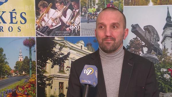 Kálmán Tibor: A korábbi városvezetők is nagyon sokat tettek azért, hogy most én magam is büszke lehessek a kerékpárosbarát település címre  - Fotó: Rusz Richárd/behir.hu