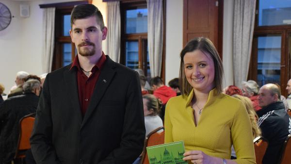 Gyebnár Dávid és Dúró Dóra a Mi Hazánk Mozgalom sajtótájékoztatóján – behir.hu/Such Tamás