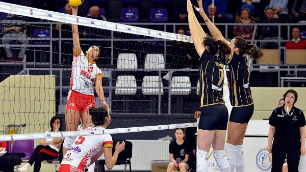 BRSE-DVTK női röplabda mérkőzés 2022.03.17.-én. Fotó: Kuti István