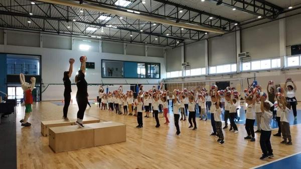 Óvodások a Békéscsabai Röplabda Akadémián (fotók: Lencsési Óvoda)