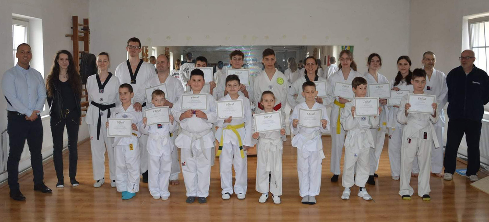 Övvizsgán a Békéscsabai Lakótelepi SE WTF Taekwondo szakosztálya – Forrás: Matusik Andrea