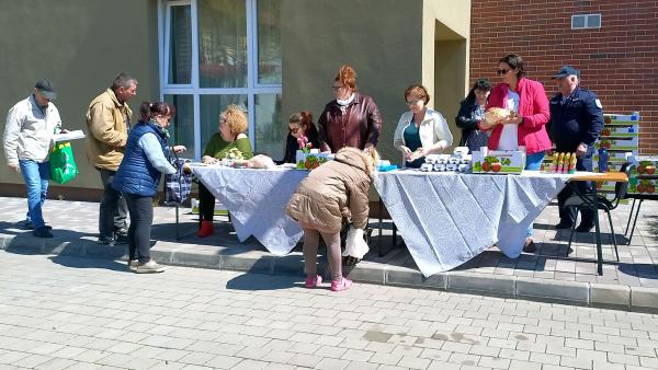 Közel 30-an részesültek az adományból - Fotó: behir.hu/E.K.Zs.