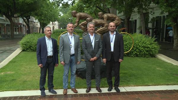 (b-j) Opauszki Zoltán, a Csabagyöngye Kulturális Központ igazgatóhelyettese, Görgényi Ernő Gyula polgármestere, Szarvas Péter Békéscsaba polgármestere és Kálmán Tibor Békés polgármestere. Fotó: behir.hu